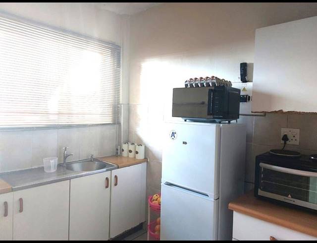 1 BEDROOM APARTMENT FOR SALE IN PIETERMARITZBURG CENTRAL